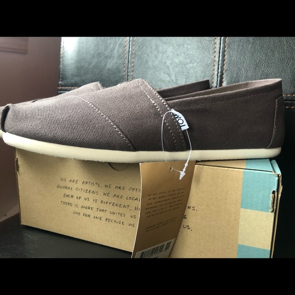 Toms classic canvas slip-on in ash canvas size 9 - Picture 3 of 6